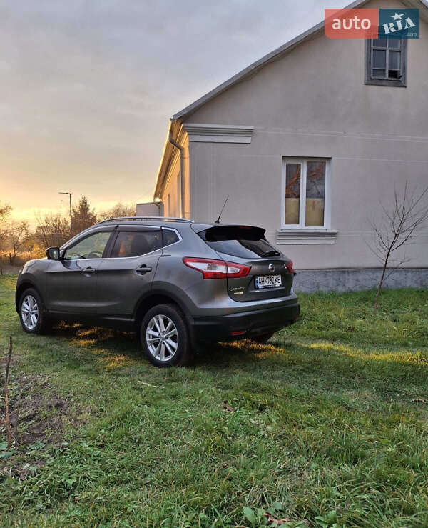 Внедорожник / Кроссовер Nissan Qashqai 2017 в Дубно