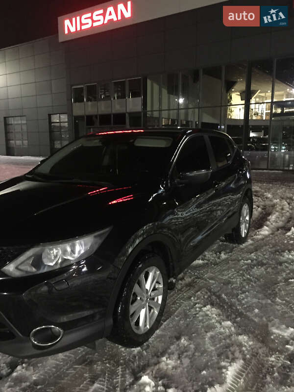Внедорожник / Кроссовер Nissan Qashqai 2015 в Львове фото 12 Внедорожник / Кроссовер Nissan Qashqai 2015 в Львове