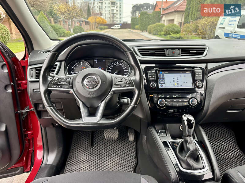 Внедорожник / Кроссовер Nissan Qashqai 2017 в Киеве