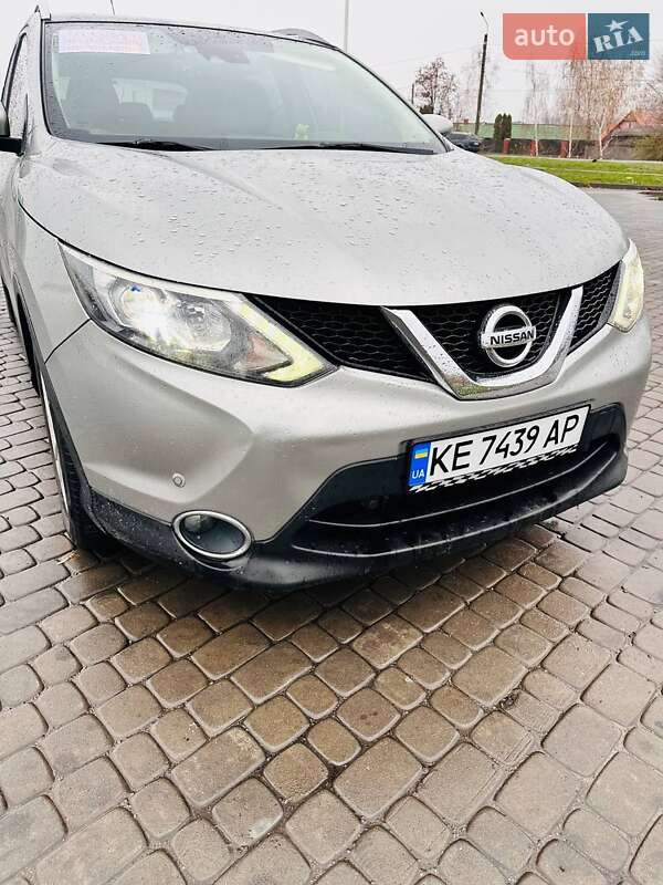 Позашляховик / Кросовер Nissan Qashqai 2015 в Новомосковську фото 5 Позашляховик / Кросовер Nissan Qashqai 2015 в Новомосковську