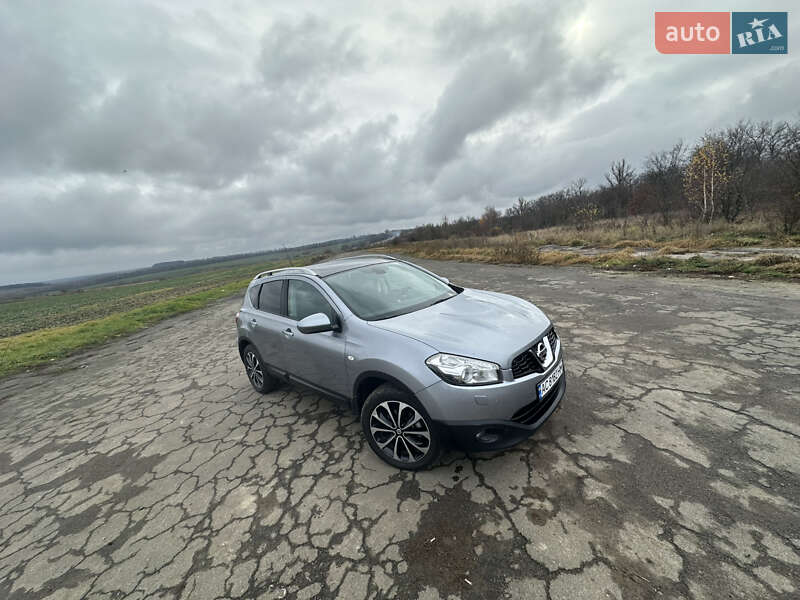Внедорожник / Кроссовер Nissan Qashqai 2010 в Хмельницком