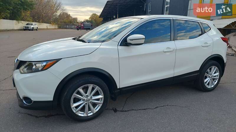 Внедорожник / Кроссовер Nissan Qashqai 2017 в Чернигове