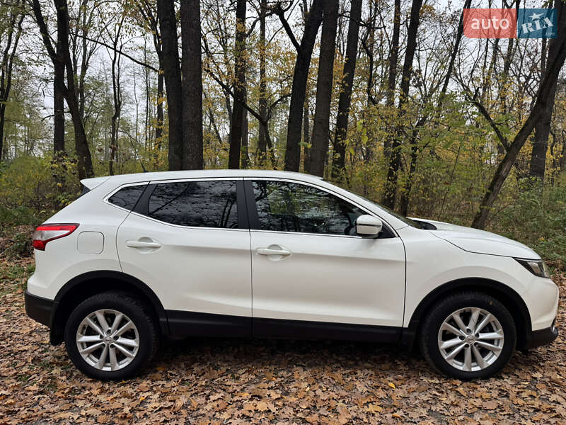 Внедорожник / Кроссовер Nissan Qashqai 2017 в Киеве