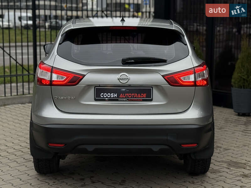 Внедорожник / Кроссовер Nissan Qashqai 2015 в Киеве