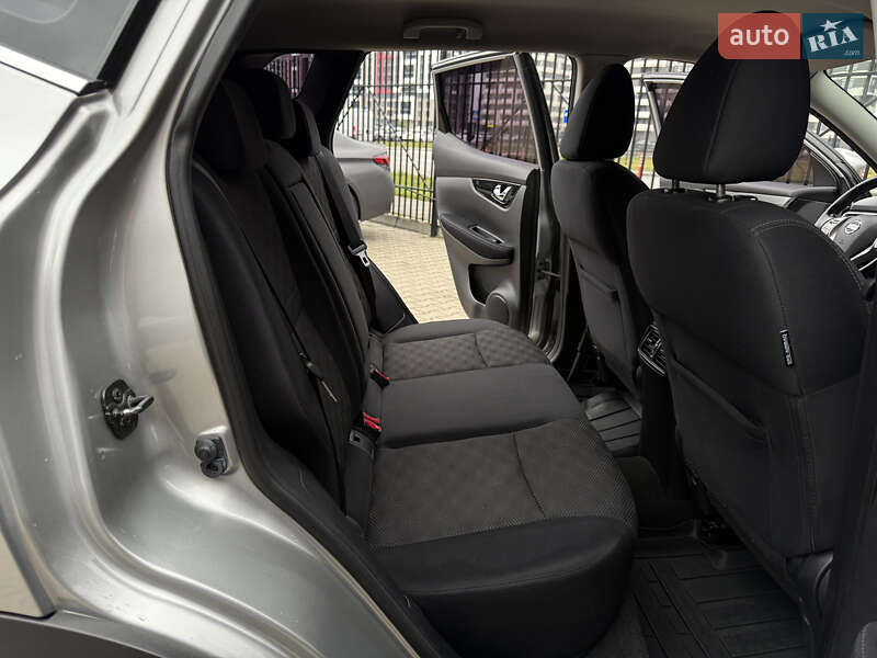 Внедорожник / Кроссовер Nissan Qashqai 2015 в Киеве