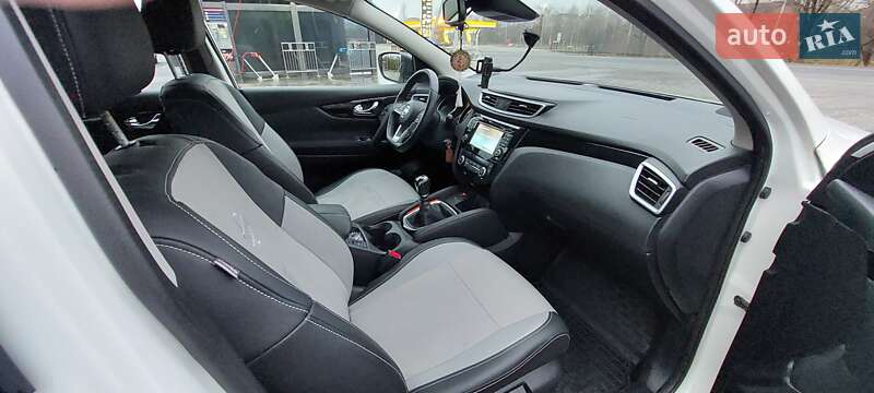 Внедорожник / Кроссовер Nissan Qashqai 2021 в Надворной