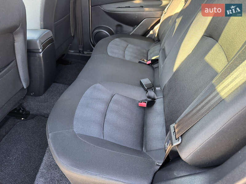 Позашляховик / Кросовер Nissan Qashqai 2012 в Луцьку