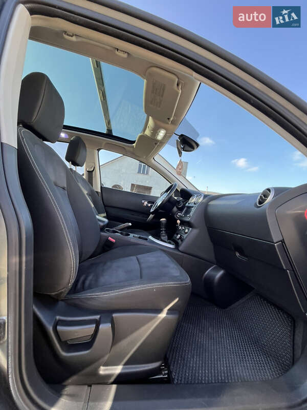 Позашляховик / Кросовер Nissan Qashqai 2011 в Турійську