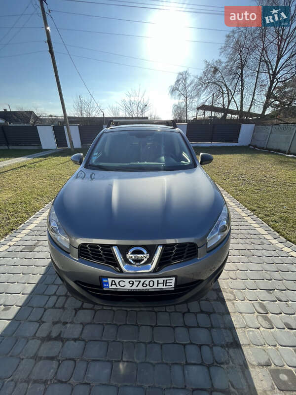Позашляховик / Кросовер Nissan Qashqai 2011 в Турійську