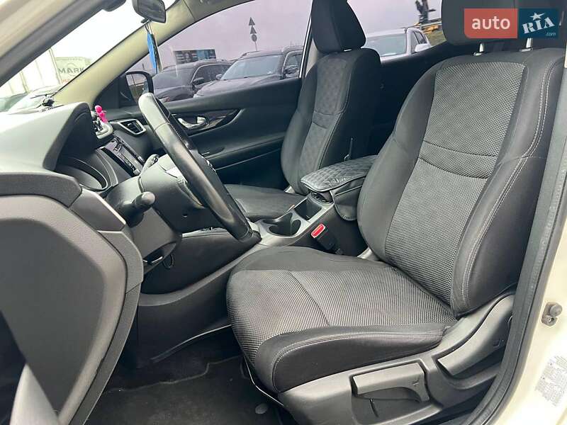 Внедорожник / Кроссовер Nissan Qashqai 2017 в Львове фото 18 Внедорожник / Кроссовер Nissan Qashqai 2017 в Львове