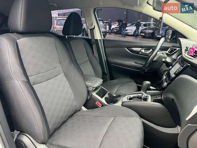 Внедорожник / Кроссовер Nissan Qashqai 2017 в Львове фото 39 Внедорожник / Кроссовер Nissan Qashqai 2017 в Львове