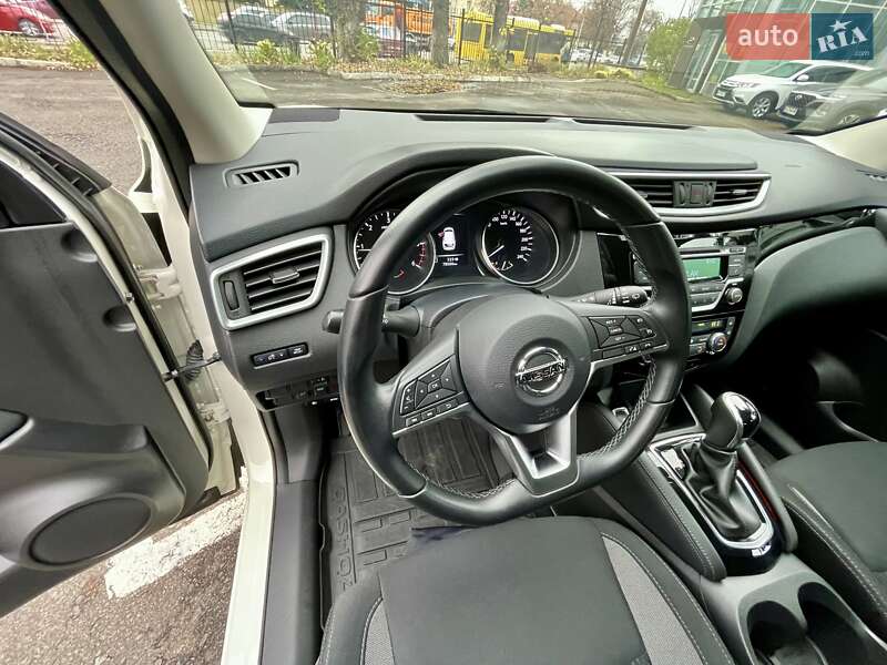 Внедорожник / Кроссовер Nissan Qashqai 2020 в Киеве