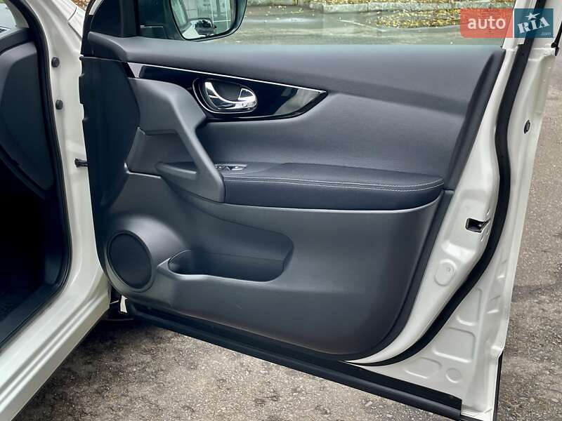 Внедорожник / Кроссовер Nissan Qashqai 2020 в Киеве