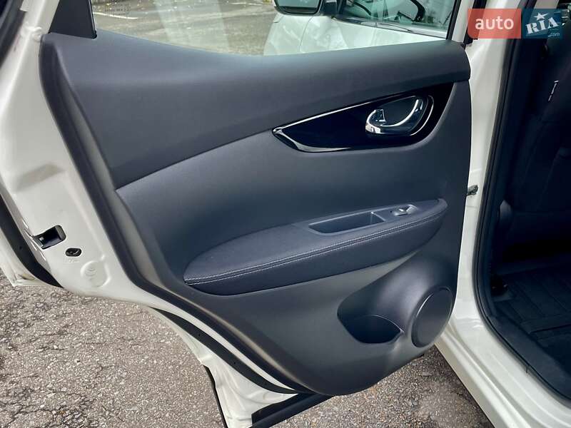 Внедорожник / Кроссовер Nissan Qashqai 2020 в Киеве