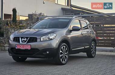Внедорожник / Кроссовер Nissan Qashqai 2013 в Стрые