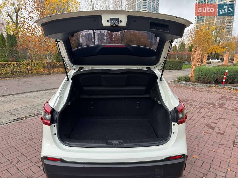 Внедорожник / Кроссовер Nissan Qashqai 2018 в Днепре