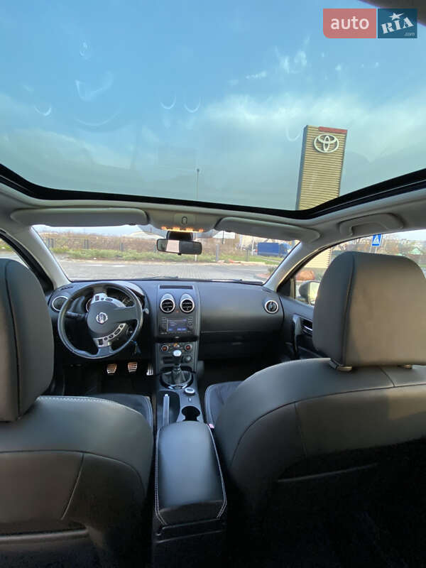 Внедорожник / Кроссовер Nissan Qashqai 2013 в Ровно