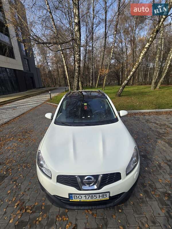 Внедорожник / Кроссовер Nissan Qashqai 2010 в Тернополе фото 2 Внедорожник / Кроссовер Nissan Qashqai 2010 в Тернополе