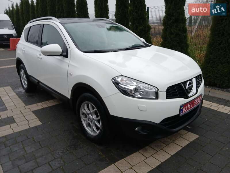 Внедорожник / Кроссовер Nissan Qashqai 2010 в Кременце