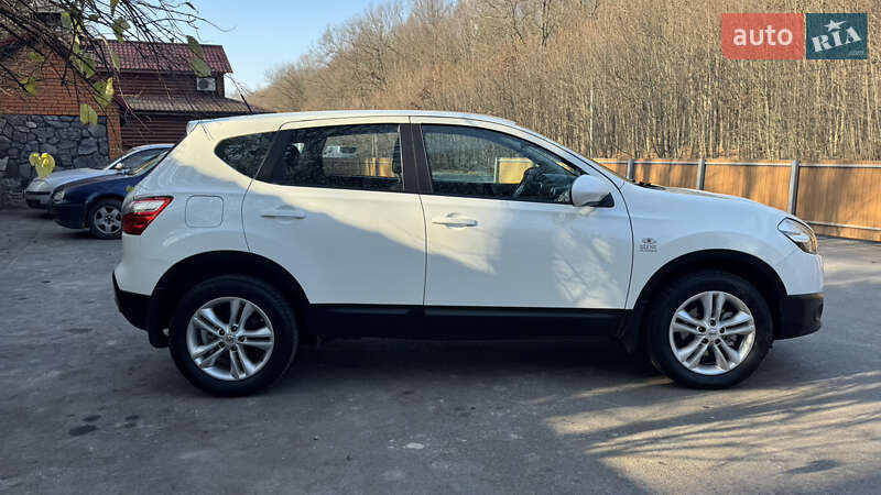 Внедорожник / Кроссовер Nissan Qashqai 2014 в Виннице