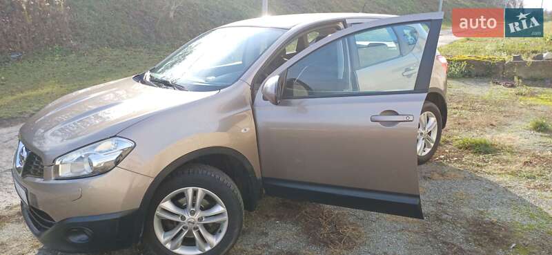 Внедорожник / Кроссовер Nissan Qashqai 2010 в Ровно фото 9 Внедорожник / Кроссовер Nissan Qashqai 2010 в Ровно