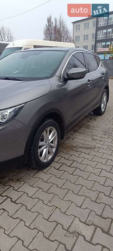 Внедорожник / Кроссовер Nissan Qashqai 2015 в Староконстантинове фото 2 Внедорожник / Кроссовер Nissan Qashqai 2015 в Староконстантинове