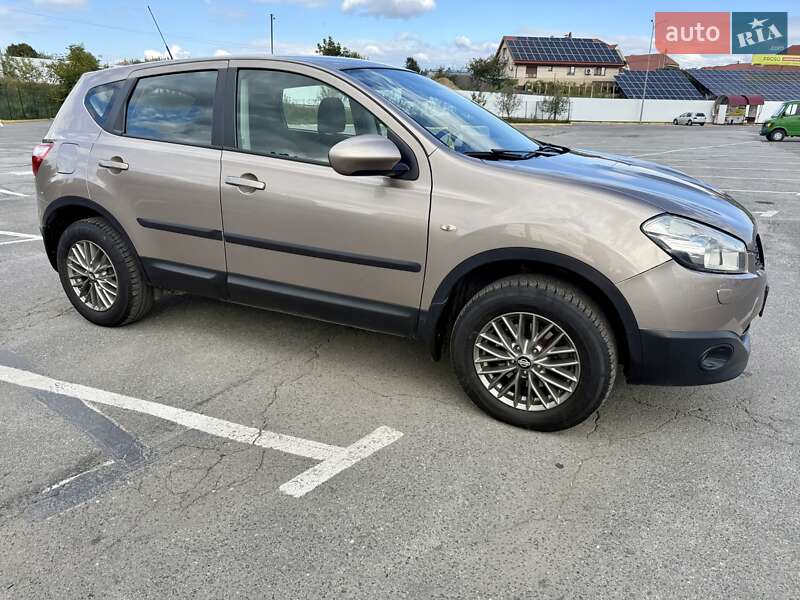 Внедорожник / Кроссовер Nissan Qashqai 2013 в Ужгороде фото 9 Внедорожник / Кроссовер Nissan Qashqai 2013 в Ужгороде