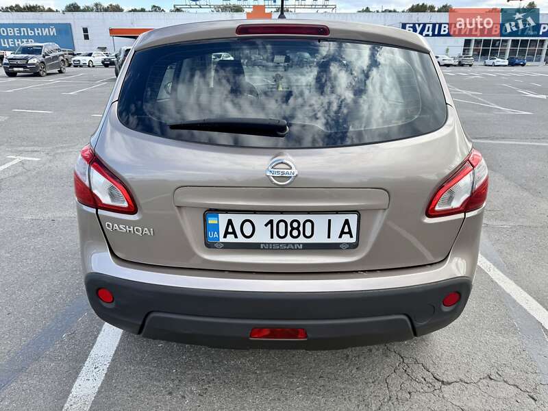 Внедорожник / Кроссовер Nissan Qashqai 2013 в Ужгороде фото 7 Внедорожник / Кроссовер Nissan Qashqai 2013 в Ужгороде