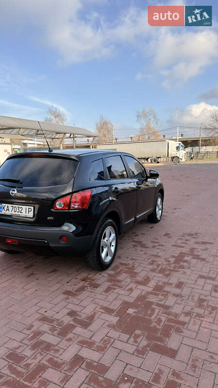 Позашляховик / Кросовер Nissan Qashqai 2008 в Рівному