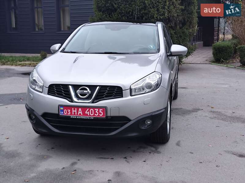 Внедорожник / Кроссовер Nissan Qashqai 2010 в Звягеле