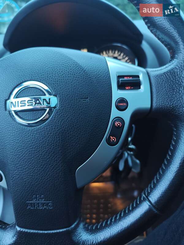 Внедорожник / Кроссовер Nissan Qashqai 2010 в Звягеле