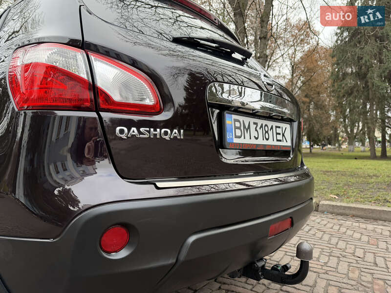 Внедорожник / Кроссовер Nissan Qashqai 2011 в Конотопе