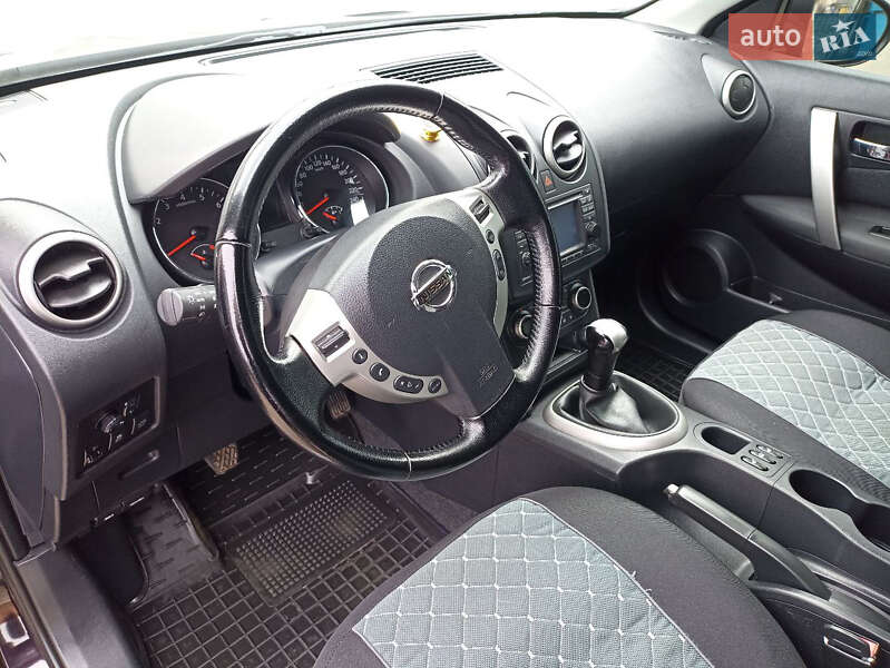 Внедорожник / Кроссовер Nissan Qashqai 2011 в Конотопе