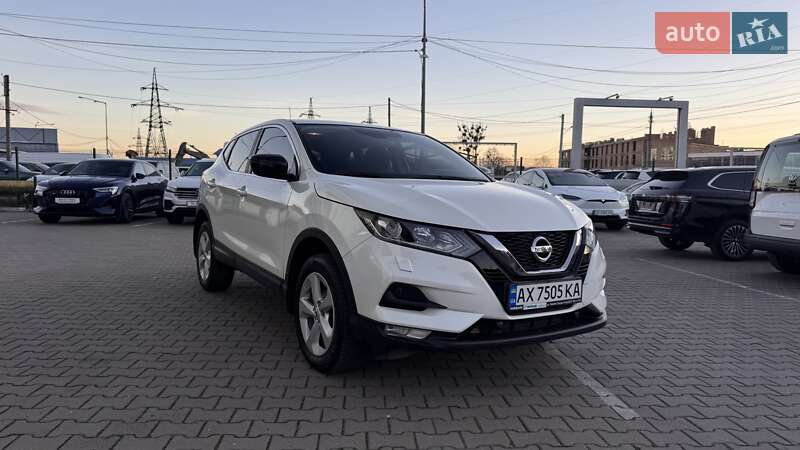 Позашляховик / Кросовер Nissan Qashqai 2020 в Чернівцях