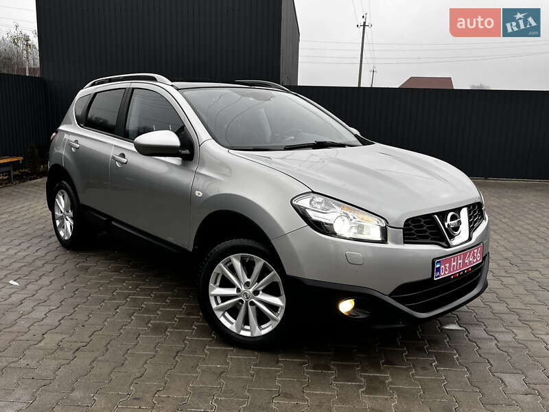 Внедорожник / Кроссовер Nissan Qashqai 2011 в Косове