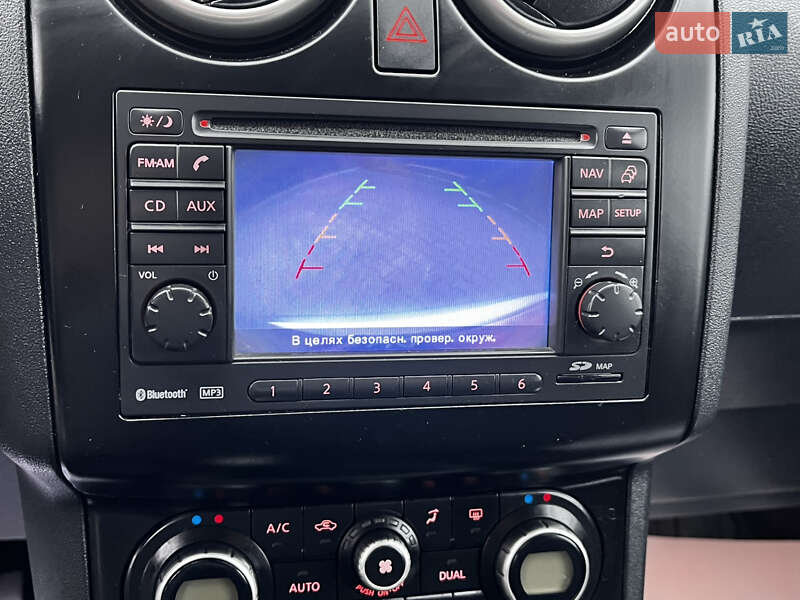 Внедорожник / Кроссовер Nissan Qashqai 2011 в Косове