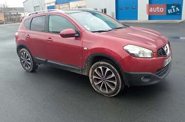 Позашляховик / Кросовер Nissan Qashqai 2010 в Звягелі