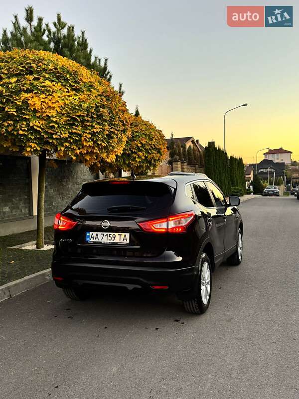 Внедорожник / Кроссовер Nissan Qashqai 2017 в Ровно