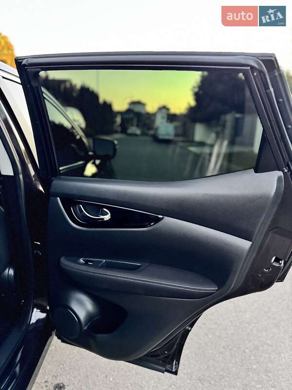 Внедорожник / Кроссовер Nissan Qashqai 2017 в Ровно