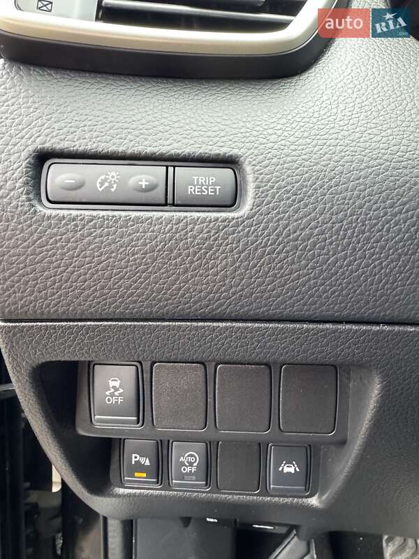 Внедорожник / Кроссовер Nissan Qashqai 2014 в Сумах