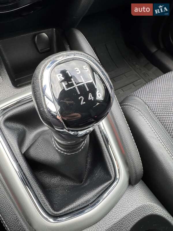 Внедорожник / Кроссовер Nissan Qashqai 2014 в Сумах