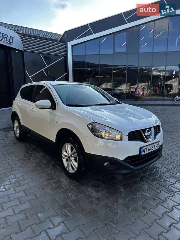 Внедорожник / Кроссовер Nissan Qashqai 2010 в Кицмани
