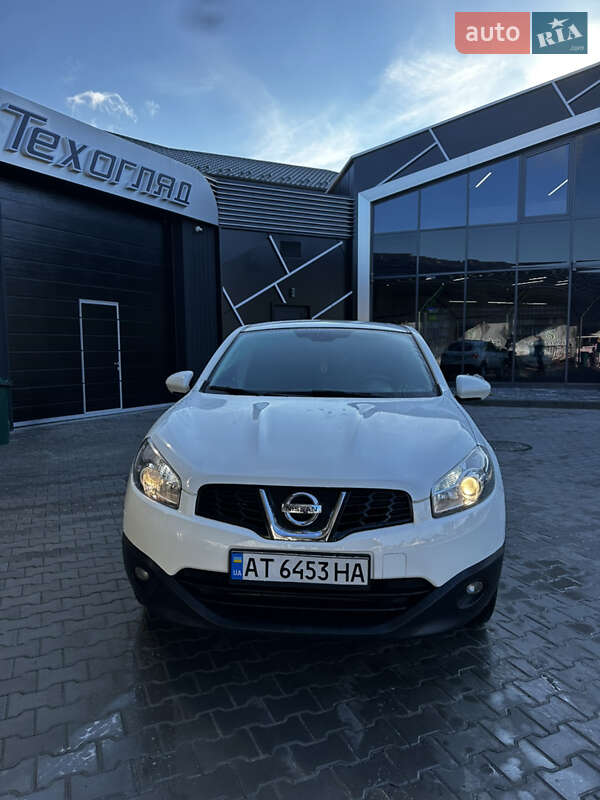 Внедорожник / Кроссовер Nissan Qashqai 2010 в Кицмани