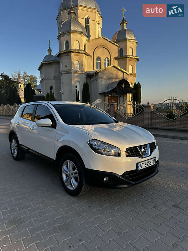 Внедорожник / Кроссовер Nissan Qashqai 2010 в Кицмани