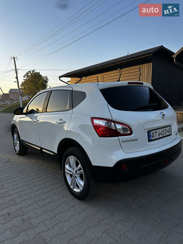 Внедорожник / Кроссовер Nissan Qashqai 2010 в Кицмани
