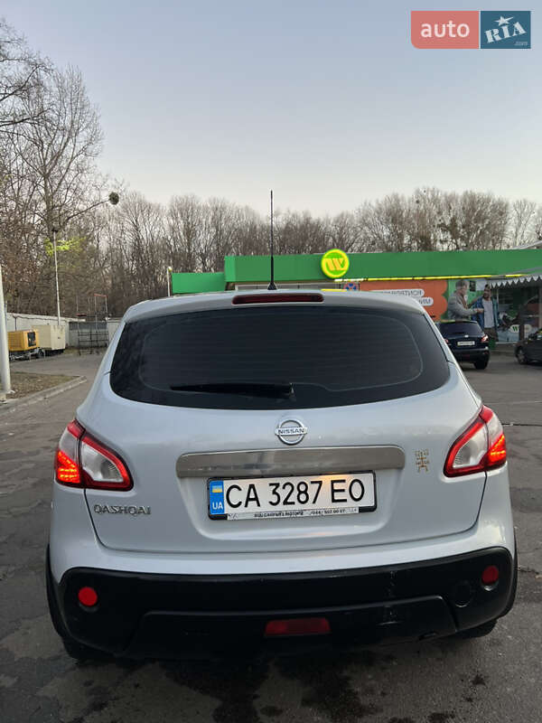 Внедорожник / Кроссовер Nissan Qashqai 2011 в Киеве