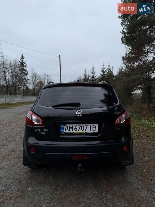 Внедорожник / Кроссовер Nissan Qashqai 2013 в Житомире