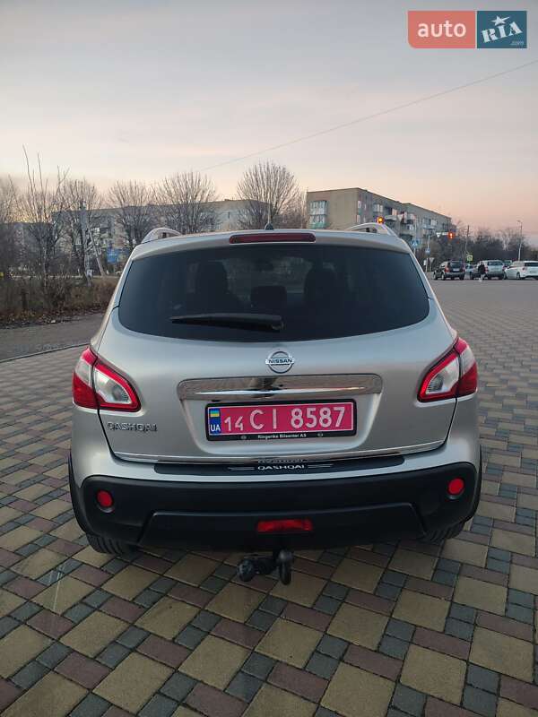 Внедорожник / Кроссовер Nissan Qashqai 2012 в Гайсине