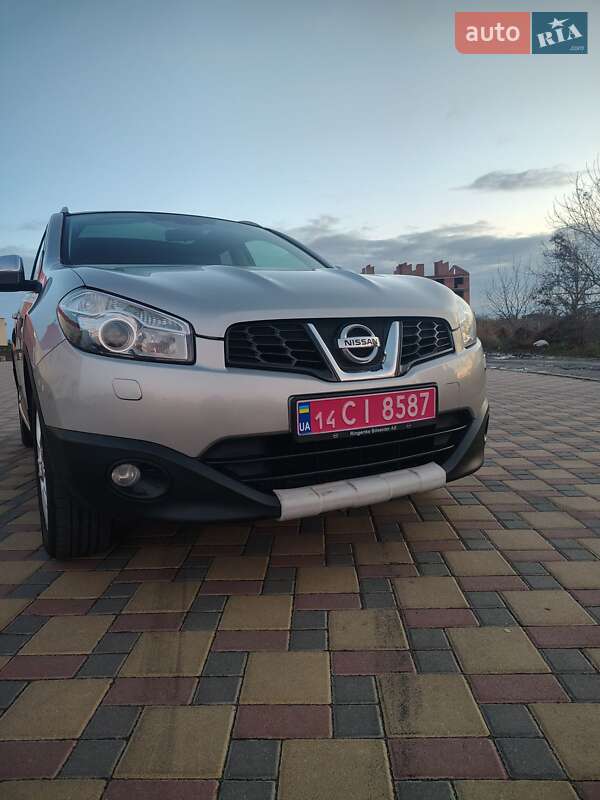 Внедорожник / Кроссовер Nissan Qashqai 2012 в Гайсине