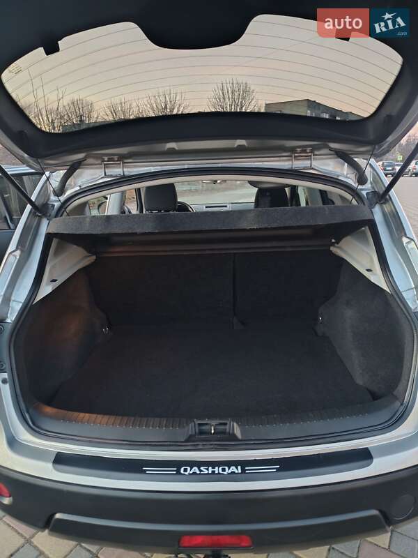 Внедорожник / Кроссовер Nissan Qashqai 2012 в Гайсине